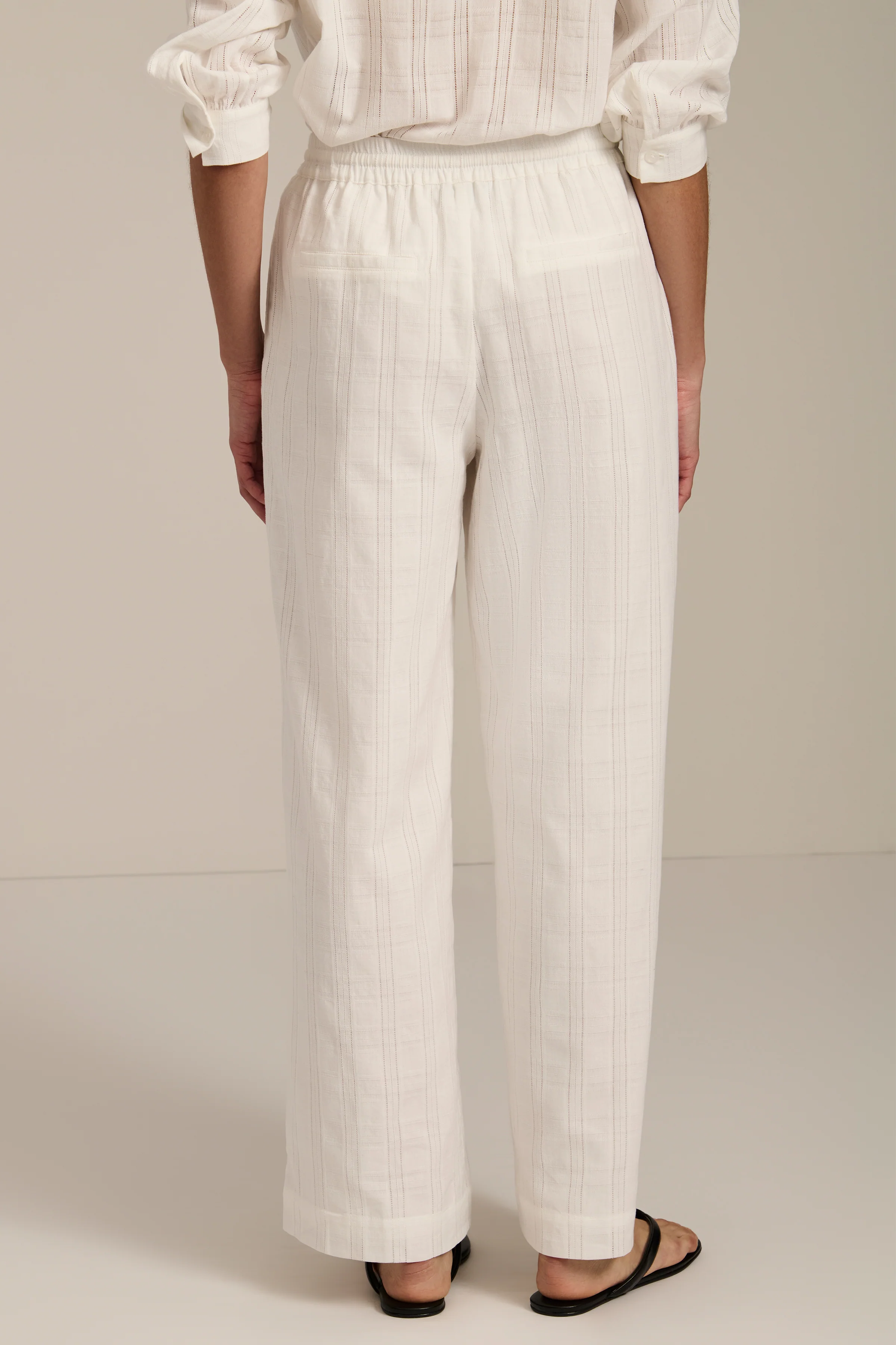 Elastic Waist Relaxed Pant - Image 3