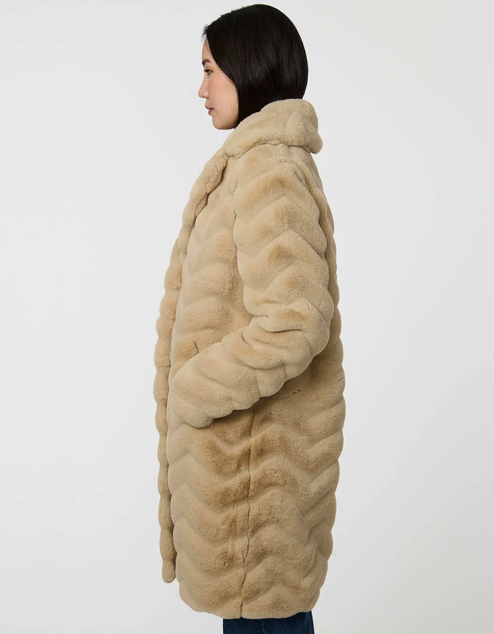 Zigzag Vegan Fur Coat - Image 4